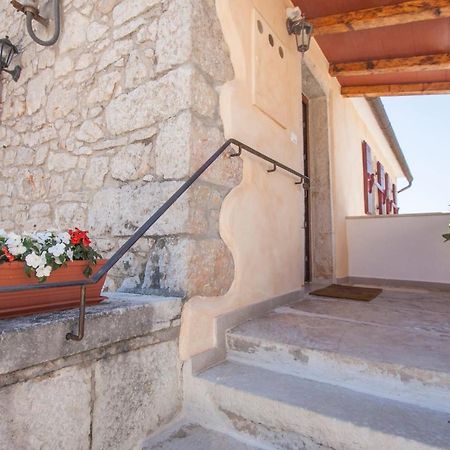 Apartman Lucija Appartamento Vižinada Esterno foto