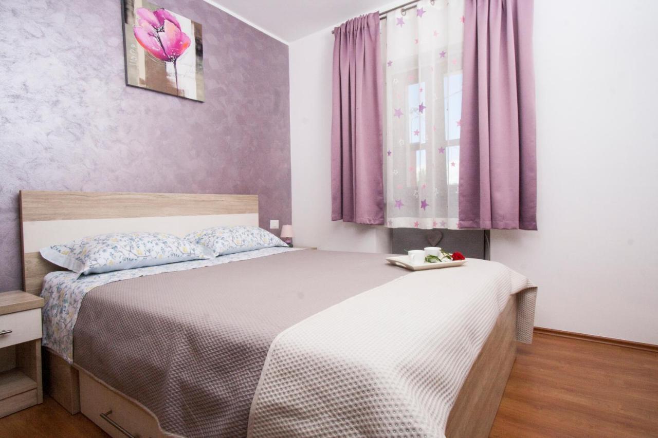 Apartman Lucija Appartamento Vižinada Esterno foto