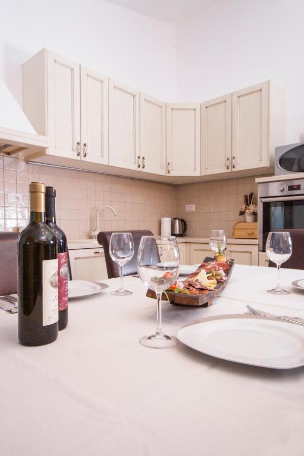 Apartman Lucija Appartamento Vižinada Esterno foto