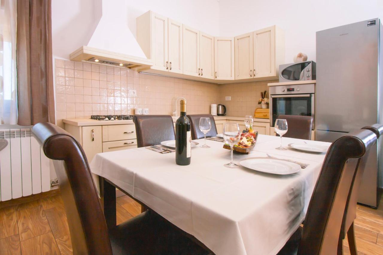 Apartman Lucija Appartamento Vižinada Esterno foto